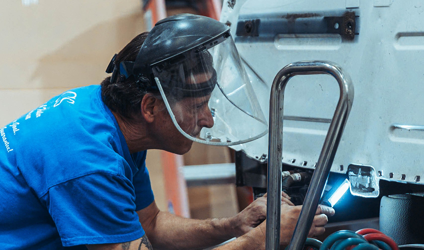 Truck Body Repair & Painting